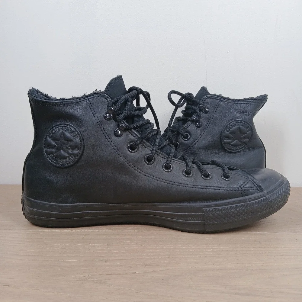 Converse Chuck Taylor All Star Boots Men 11 Black Leather High Top Sherpa Winter